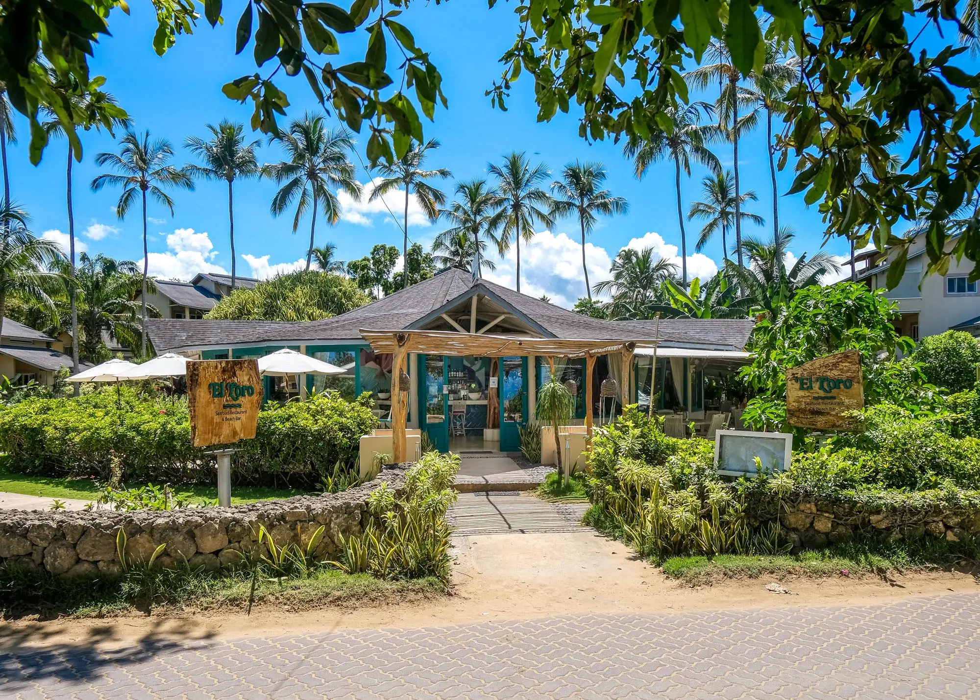 El Loro Beachfront Dining