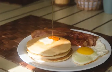 Panadería y repostería recién horneada